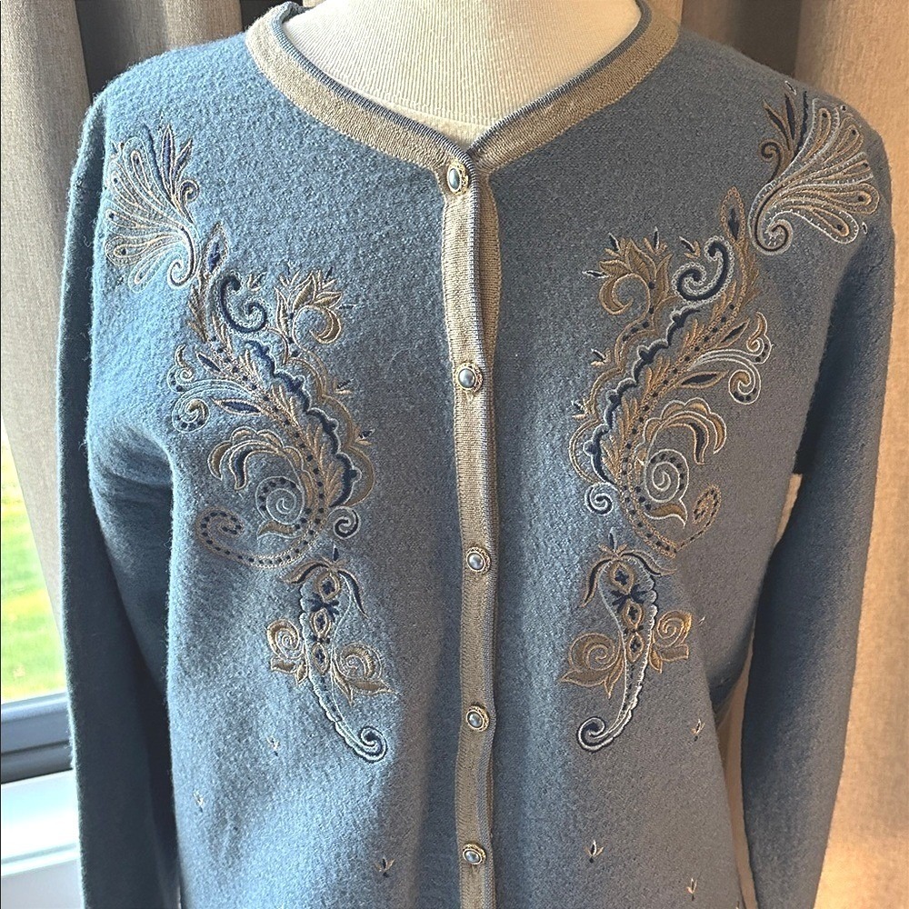 Koret Blue Wool Blend Embroidered Cardigan Sweater Gold Scrollwork Small AS043